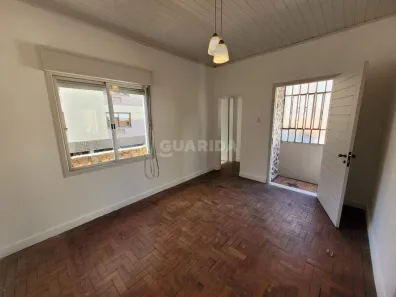 Casa com 2 Quartos para alugar, 65m² no Menino Deus, Porto Alegre