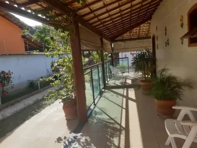 Sobrado com 3 Quartos à venda, 250m² no São Geraldo (Bacaxá), Saquarema
