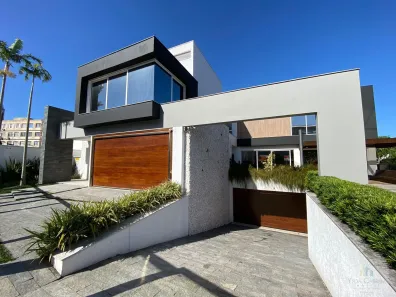 Casa com 4 Quartos à venda, 900m² no Coqueiros, Florianópolis