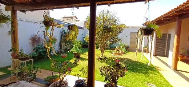 Sobrado com 4 Quartos à venda, 294m² no Goiânia 2, Goiânia