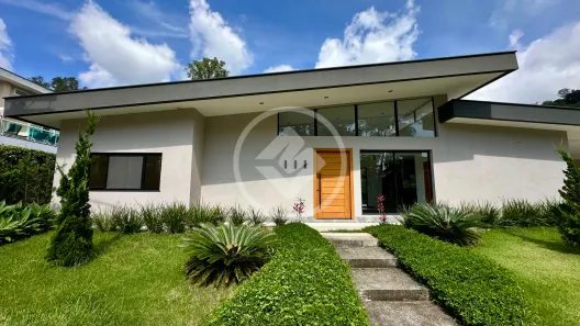 Casa de Condomínio com 3 Quartos à venda, 300m² no Quebra Frascos, Teresópolis