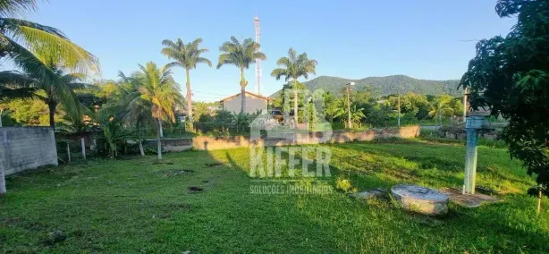 Lote/Terreno à venda, 4000m² no Ubatiba, Maricá