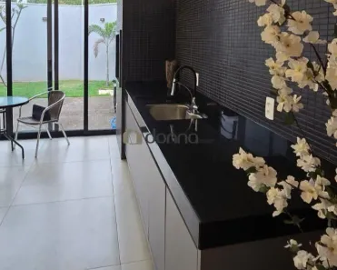 Sobrado com 4 Quartos à venda, 194m² no Santa Maria, Uberaba