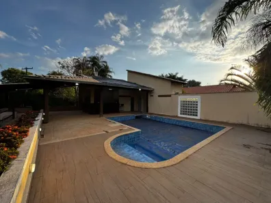 Fazenda/Sítio com 3 Quartos à venda, 126m² no , Hidrolândia