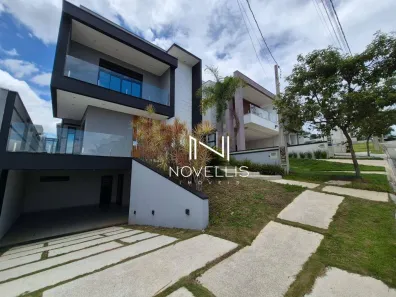 Casa de Condomínio com 3 Quartos à venda, 270m² no Bandeira Branca, Jacareí
