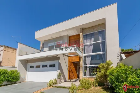 Sobrado com 3 Quartos à venda, 315m² no Niterói, Canoas