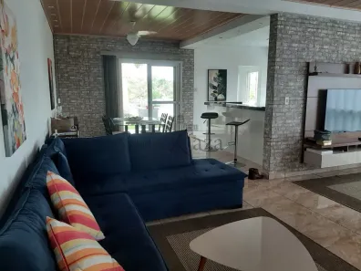 Casa de Condomínio com 2 Quartos à venda, 216m² no Loteamento Residencial Parque Lago Dourado, Jacareí