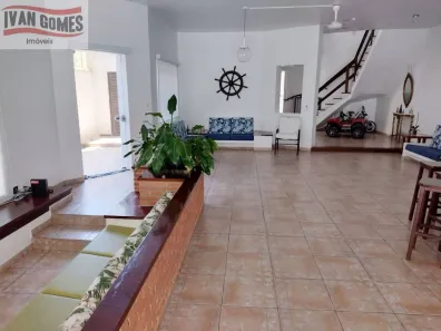 Sobrado com 5 Quartos à venda, 520m² no Guaiúba, Guarujá