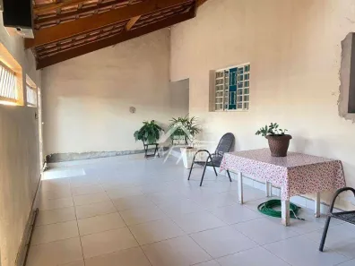 Casa com 3 Quartos à venda, 130m² no Jardim São Carlos, Sumaré