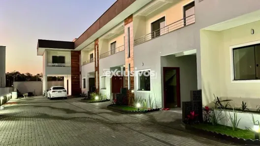 Casa de Condomínio com 3 Quartos à venda, 119m² no Bom Retiro, Joinville