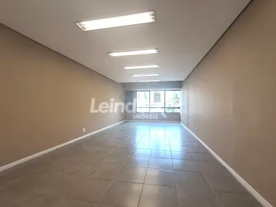 Sala Comercial para alugar, 37m² no Auxiliadora, Porto Alegre