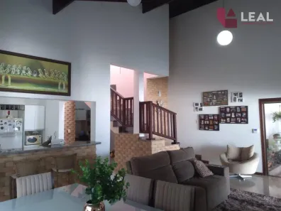 Casa com 4 Quartos à venda, 300m² no Colinas de Santa Bárbara, Pouso Alegre