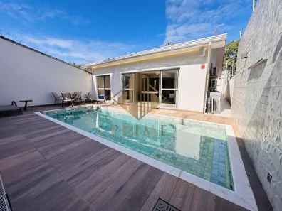 Casa com 5 Quartos à venda, 260m² no Jardim Virgínia, Guarujá
