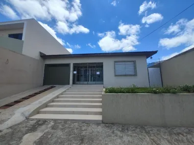 Casa com 3 Quartos para alugar, 130m² no Oficinas, Ponta Grossa