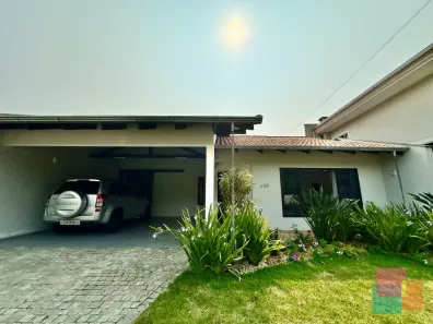 Casa com 3 Quartos à venda, 187m² no Pirabeiraba (Pirabeiraba), Joinville