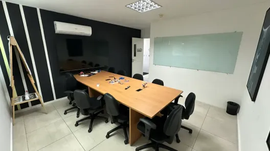 Sala Comercial para alugar, 122m² no Casa Forte, Recife