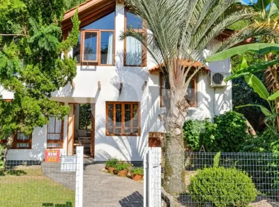 Casa com 4 Quartos para alugar, 280m² no Jurerê Internacional, Florianópolis