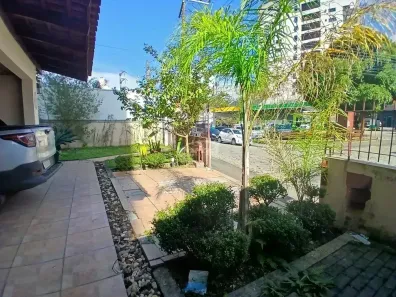 Casa com 3 Quartos para alugar, 186m² no Vila Nova, Blumenau