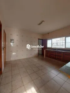 Apartamento com 3 Quartos para alugar, 179m² no Santa Maria, Uberaba