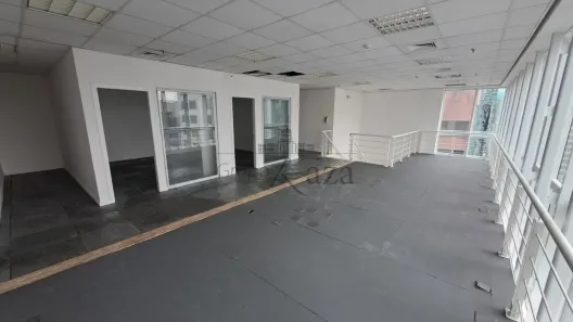 Prédio Comercial com 3 Quartos para alugar, 287m² no Cidade Monções, São Paulo