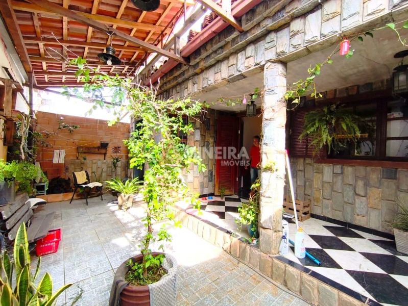 Casa com 4 quartos — Havaí, Belo Horizonte