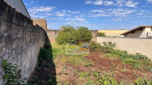 Lote/Terreno à venda, 300m² no Boa Vista, Uberaba