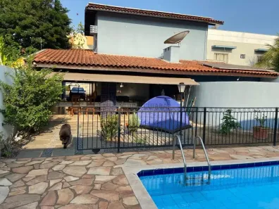 Sobrado com 3 Quartos à venda, 250m² no Jardim Shangri-Lá, Cuiabá