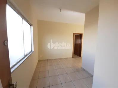 Ponto Comercial para alugar, 60m² no Brasil, Uberlândia