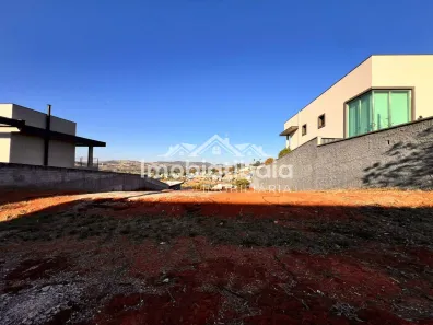 Lote/Terreno à venda, 800m² no Jardim Colonial, Atibaia