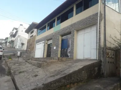 Casa com 4 Quartos à venda, 190m² no Jardim Laguna, Contagem