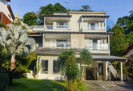 Casa de Condomínio com 4 Quartos à venda, 450m² no Badu, Niterói