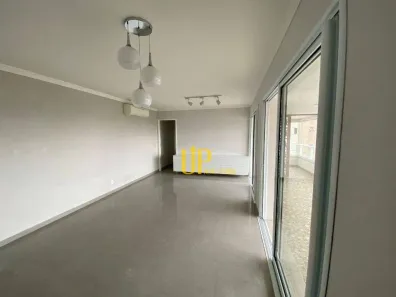 Apartamento com 3 Quartos à venda, 124m² no Vila Gumercindo, São Paulo
