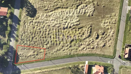 Lote/Terreno à venda, 872m² no Centro, Pinhais