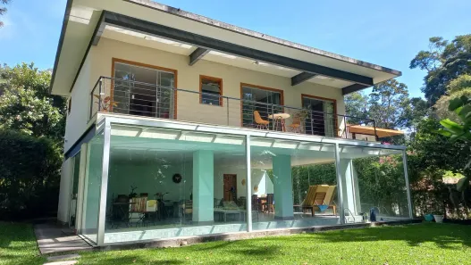 Casa com 3 Quartos à venda, 395m² no Carangola, Petrópolis