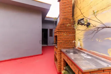 Casa com 5 Quartos à venda, 210m² no Água Rasa, São Paulo