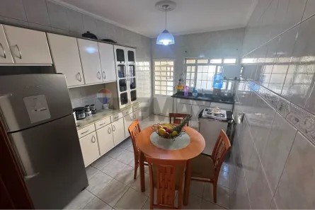Casa com 2 Quartos à venda, 125m² no Jardim Virgínia, Itatiba