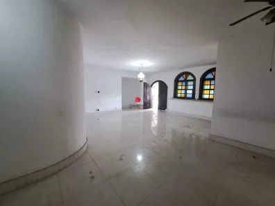 Casa com 5 Quartos para alugar, 340m² no Santa Amélia, Belo Horizonte