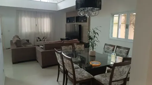 Casa de Condomínio com 4 Quartos para venda ou aluguel, 250m² no Jardim América, São José dos Campos