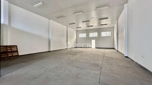 Galpão/Depósito/Armazém para venda ou aluguel, 250m² no Jardim São Paulo, Rio Claro