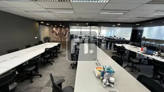 Sala Comercial para alugar, 224m² no Vila Olímpia, São Paulo