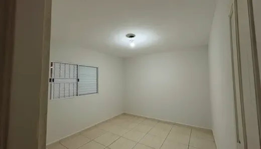 Casa com 2 Quartos para alugar, 75m² no Vila Carmela II, Guarulhos