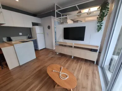 Apartamento com 1 Quarto para alugar, 48m² no Cambuí, Campinas
