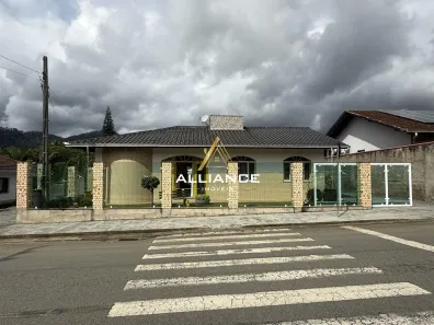 Casa com 4 Quartos à venda, 200m² no Rio Cerro I, Jaraguá do Sul