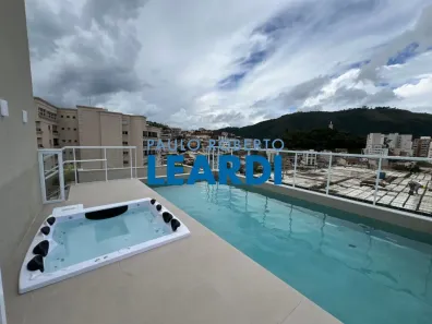 Apartamento com 2 Quartos à venda, 65m² no Centro, Poços de Caldas