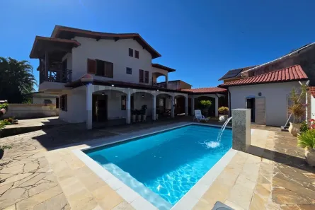 Casa com 4 Quartos à venda, 230m² no Itapeba, Maricá