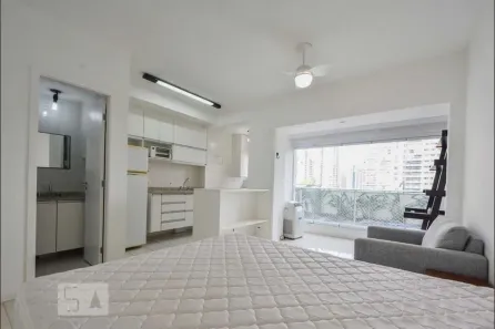 Kitnet com 1 Quarto à venda, 32m² no Cidade Monções, São Paulo