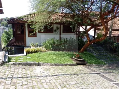 Casa de Condomínio com 4 Quartos à venda, 200m² no Badu, Niterói