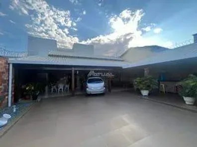Casa com 3 Quartos à venda, 300m² no Residencial Aquários, Goiânia
