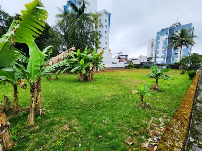 Lote/Terreno à venda, 1080m² no América, Joinville