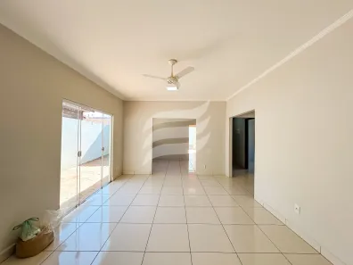 Casa com 3 Quartos à venda, 167m² no Jardim Brasil, Araçatuba